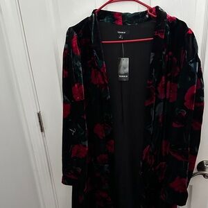 Torrid Velvet Floral Blazer in Black and Red